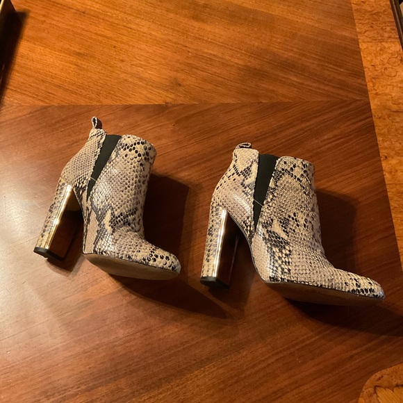 Booties - Picture 5 of 6